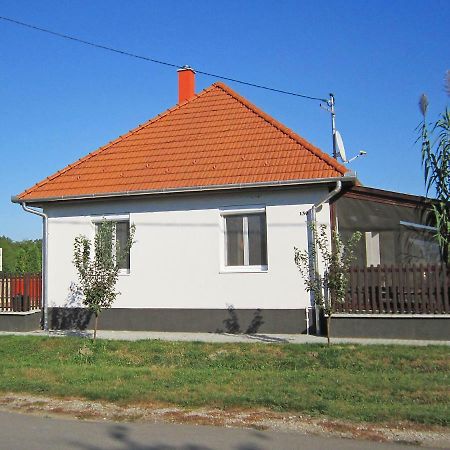 Holiday Home Tisza 2-2 Tiszafüred 外观 照片